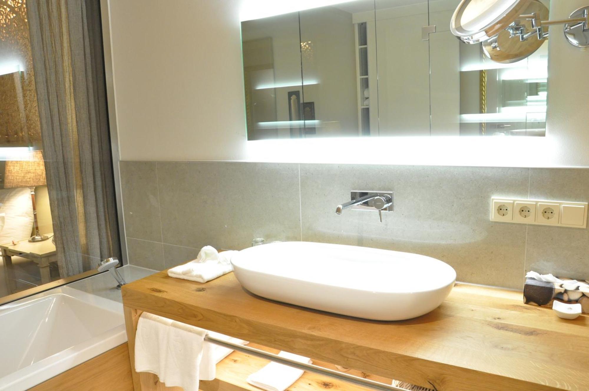Wellnessgarten-Hotel Waging am See Phòng bức ảnh